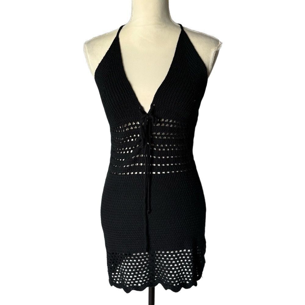 Le Lis Cover up Dress Size Small Halter Neck Black Crochet Tie Front Boho